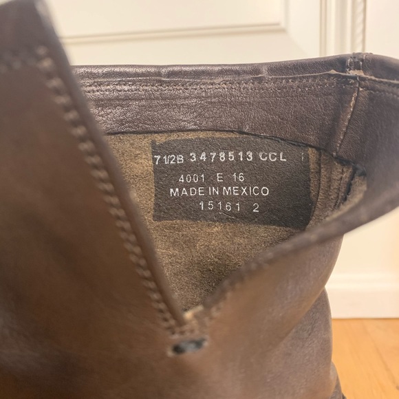 Frye Veronica Bootie 👢- Brown - Picture 2 of 8